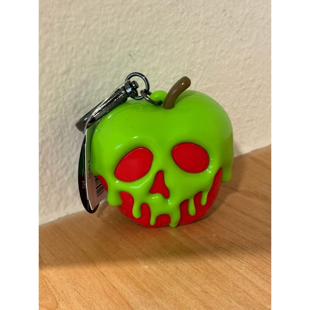 Bath & Body Works Disney Villains Evil Queen Poison Apple PocketBac Holder NWT